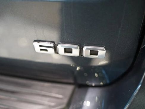 Used 2021 Cadillac Escalade Premium Luxury w/ Performance Package AWD/4WD image 13
