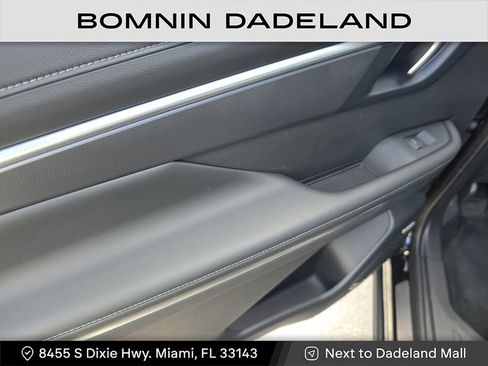 Used 2025 Buick Enclave Sport Touring image 12