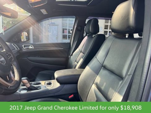 Used 2017 Jeep Grand Cherokee Limited AWD/4WD image 17