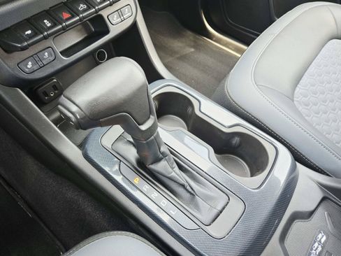 Used 2019 Chevrolet Colorado Z71 AWD/4WD image 33
