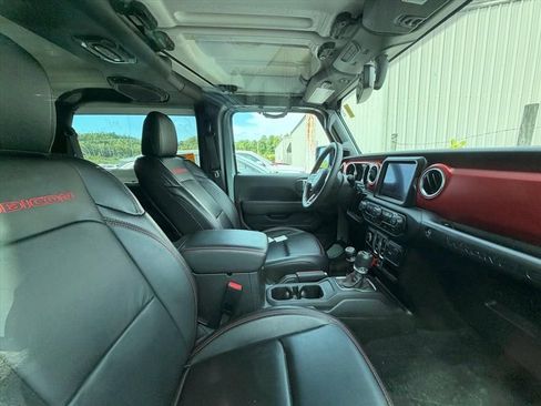 Used 2023 Jeep Wrangler Rubicon w/ Cold Weather Group AWD/4WD image 20