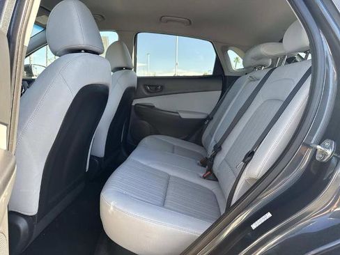 Used 2022 Hyundai Kona SEL image 24