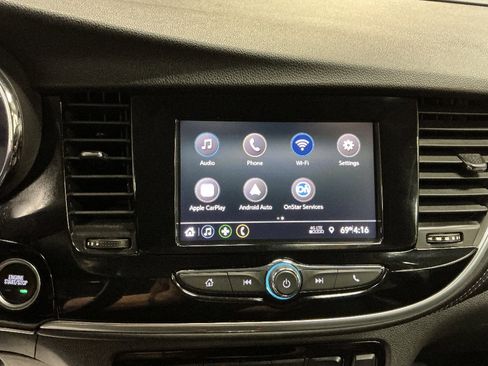 Used 2022 Buick Encore Preferred w/ Safety Package image 15