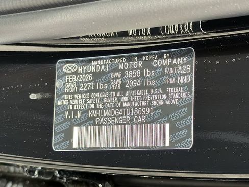 New 2026 Hyundai Elantra Sport FWD image 32