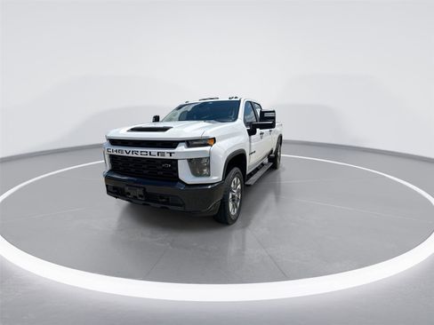 Used 2021 Chevrolet Silverado 2500 Custom w/ Custom Value Package AWD/4WD image 4