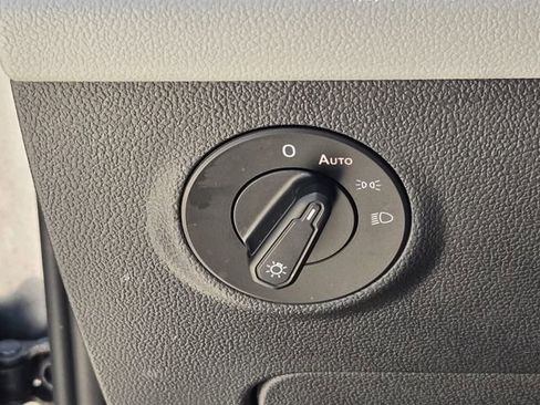Certified 2023 Volkswagen Taos S FWD image 26
