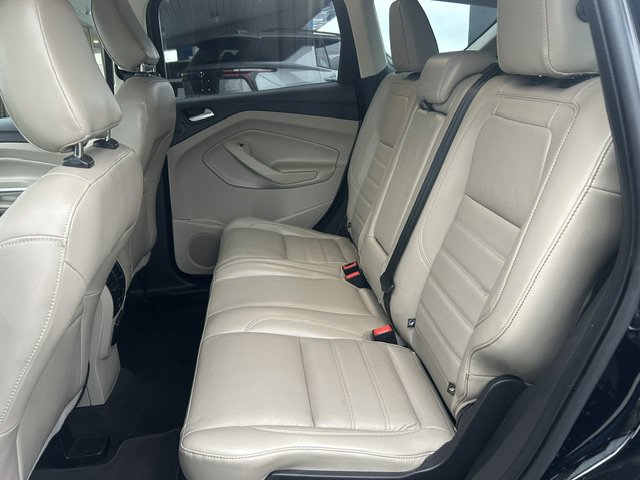 Used 2019 Ford Escape Titanium FWD image 16