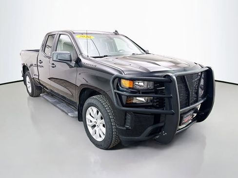 Used 2020 Chevrolet Silverado 1500 Custom w/ Custom Value Package image 1