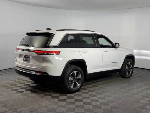 Used 2022 Jeep Grand Cherokee Limited 4xe w/ Luxury Tech Group II image 5