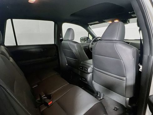 Certified 2025 Honda Passport EX-L image 21