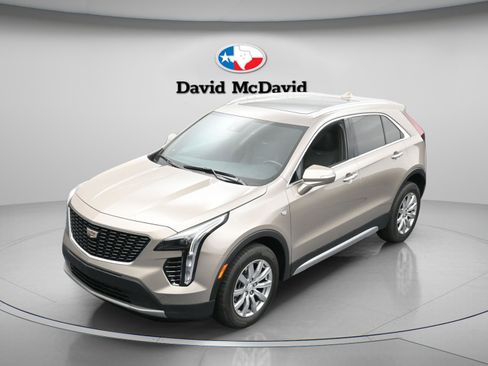 Used 2023 Cadillac XT4 Premium Luxury w/ Cold Weather Package image 29