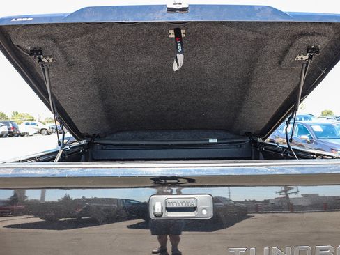 Used 2021 Toyota Tundra Limited w/ Limited Premium Package AWD/4WD image 25