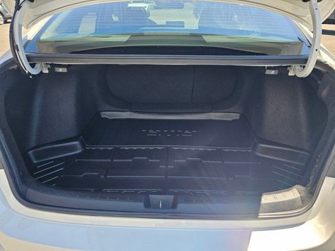 Used 2022 Honda Civic Touring image 19