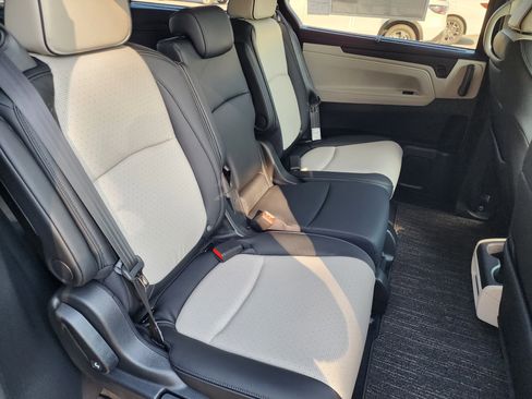 New 2026 Honda Odyssey Elite image 6