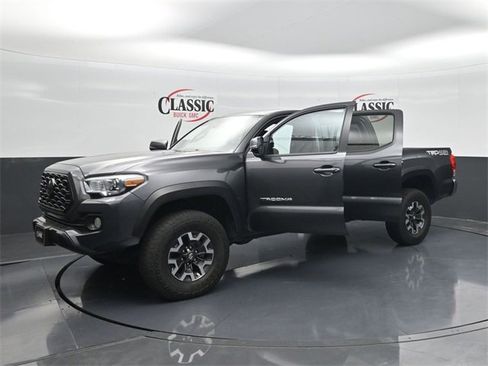Used 2023 Toyota Tacoma TRD Sport image 34