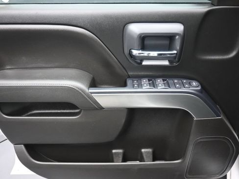 Used 2018 Chevrolet Silverado 1500 LT AWD/4WD image 10