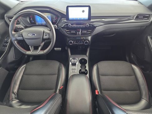 Certified 2024 Ford Escape ST-Line AWD/4WD image 9