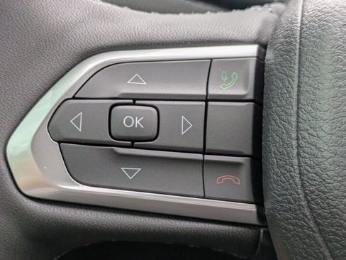 New 2026 Jeep Compass Latitude image 21