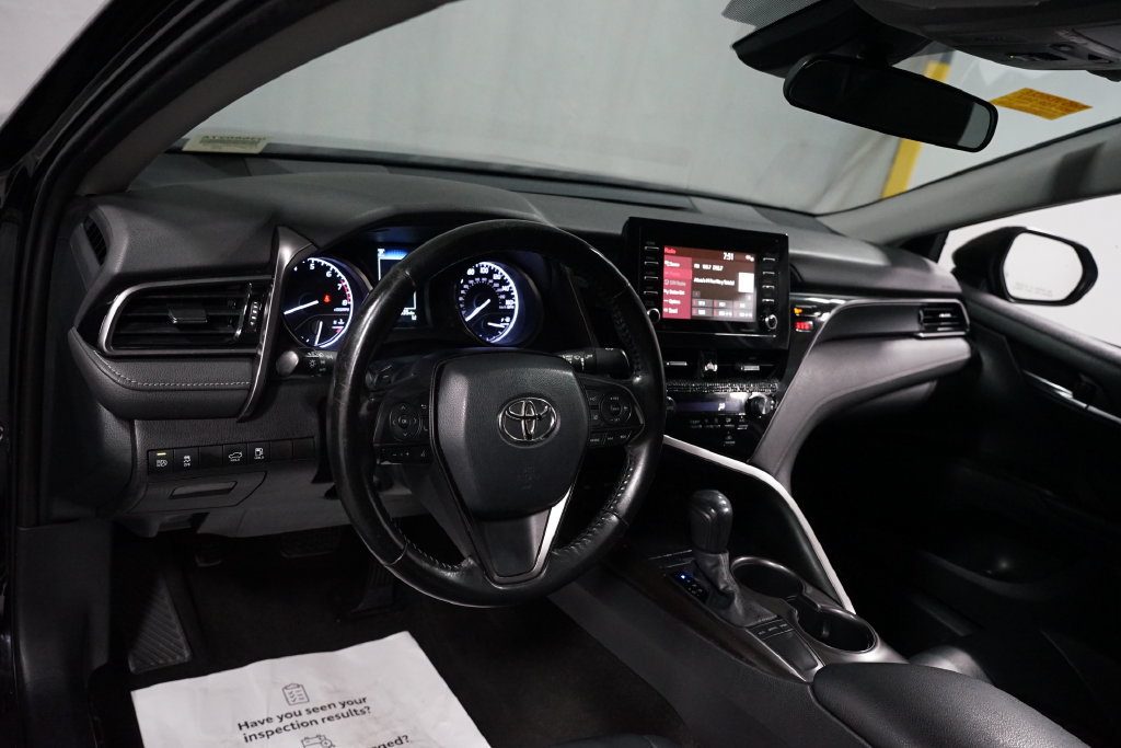 Certified 2022 Toyota Camry SE FWD image 11