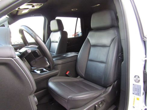 Used 2024 Chevrolet Tahoe LT image 22