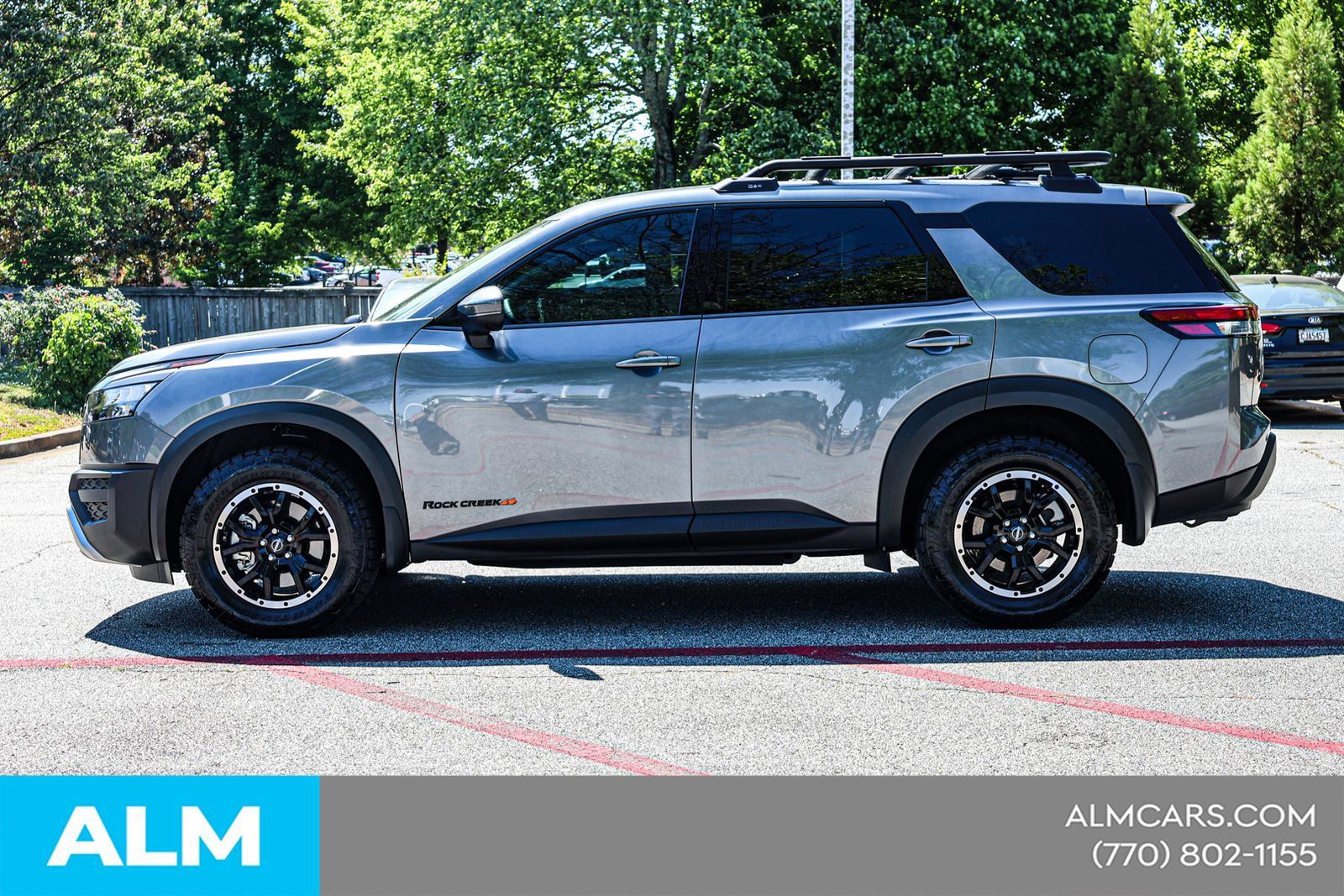Used 2025 Nissan Pathfinder Rock Creek AWD/4WD image 9