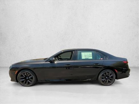 New 2025 BMW 760i xDrive w/ Executive Package image 5