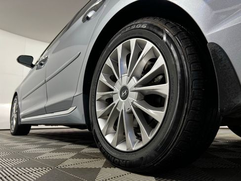 Used 2015 Hyundai Sonata Limited w/ Option Group 06 image 18