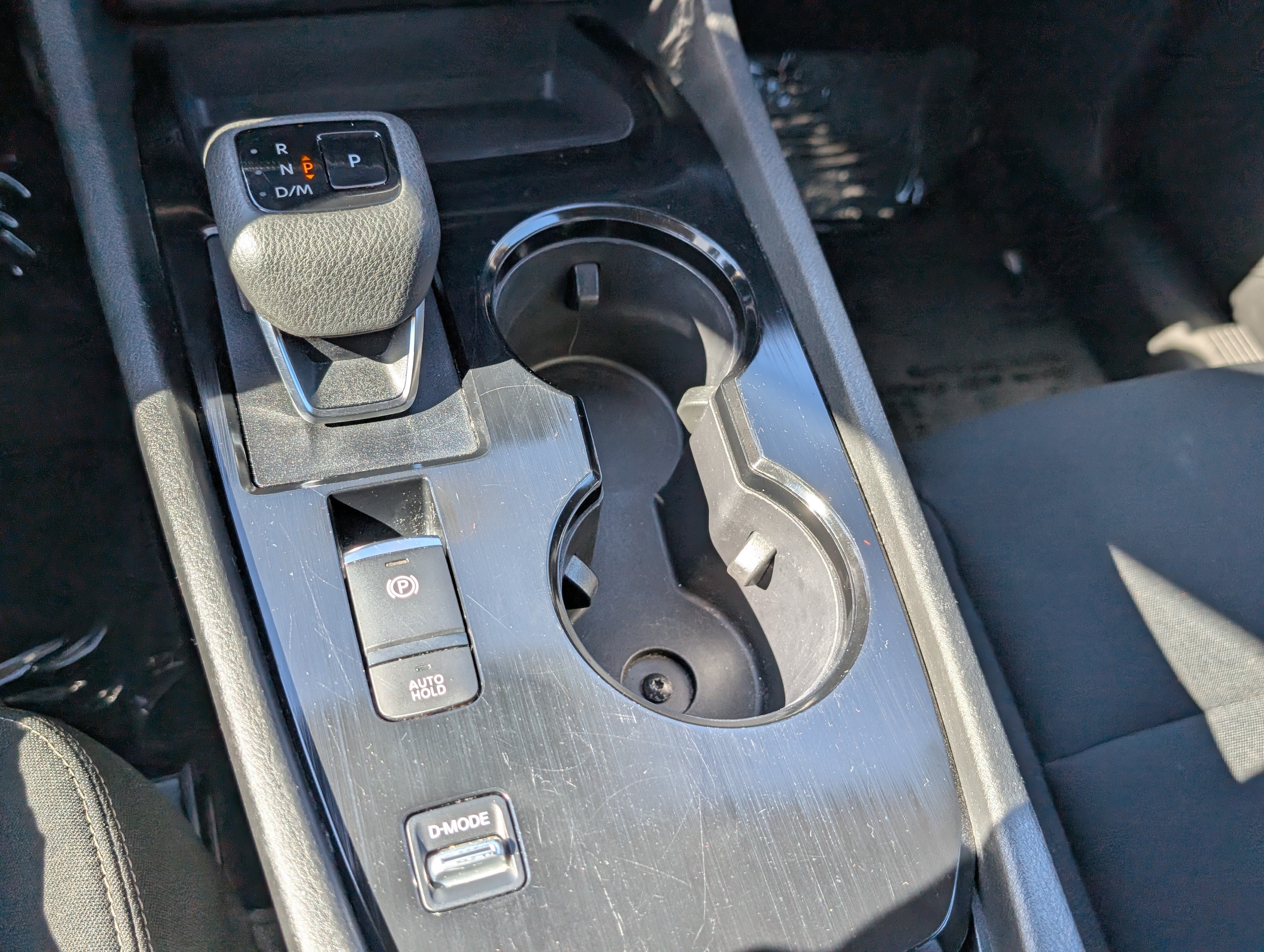 Used 2023 Nissan Rogue S FWD image 21