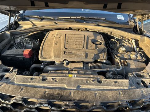 Used 2019 Land Rover Range Rover Velar R-Dynamic SE image 28