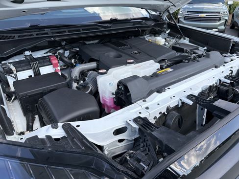 Certified 2025 Toyota Tundra SR AWD/4WD image 22
