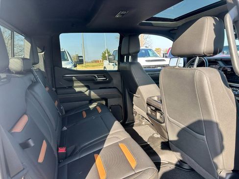 Certified 2023 GMC Sierra 1500 AT4 w/ Technology Package image 10