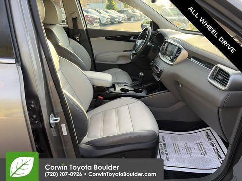 Used 2019 Kia Sorento SX AWD/4WD image 12