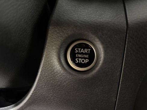 Used 2022 Nissan Frontier PRO-4X w/ Pro-4X Premium Package AWD/4WD image 15