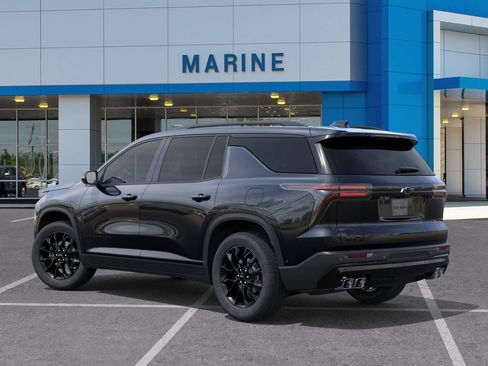 New 2026 Chevrolet Traverse LT w/ Midnight/Sport Edition FWD image 3