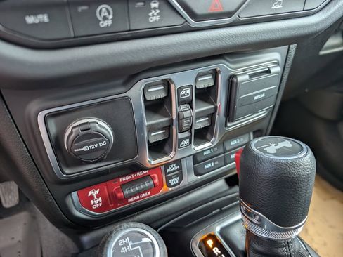 New 2026 Jeep Wrangler Unlimited Rubicon image 29