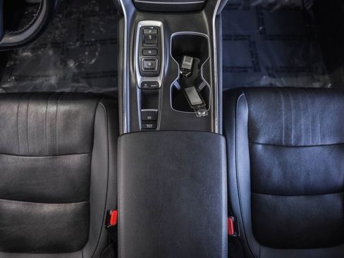 Used 2020 Honda Accord Touring image 21