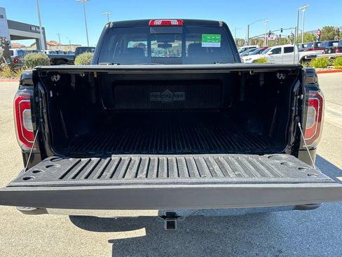 Used 2018 GMC Sierra 1500 SLT w/ SLT Premium Package AWD/4WD image 19