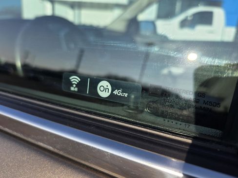 Used 2017 Chevrolet Colorado LT w/ LT Convenience Package image 17