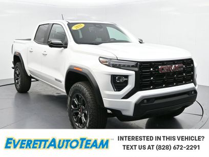 Used 2025 GMC Canyon Elevation w/ Convenience Package