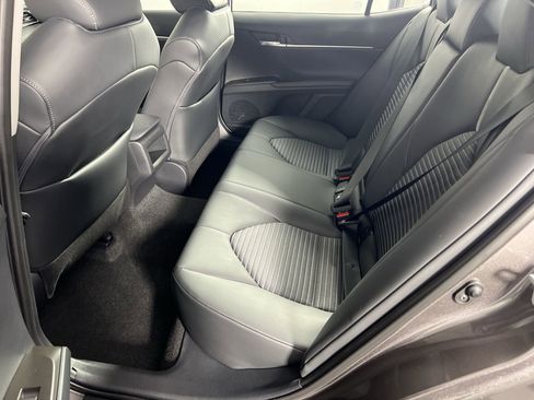 Used 2023 Toyota Camry SE w/ Convenience Package image 32