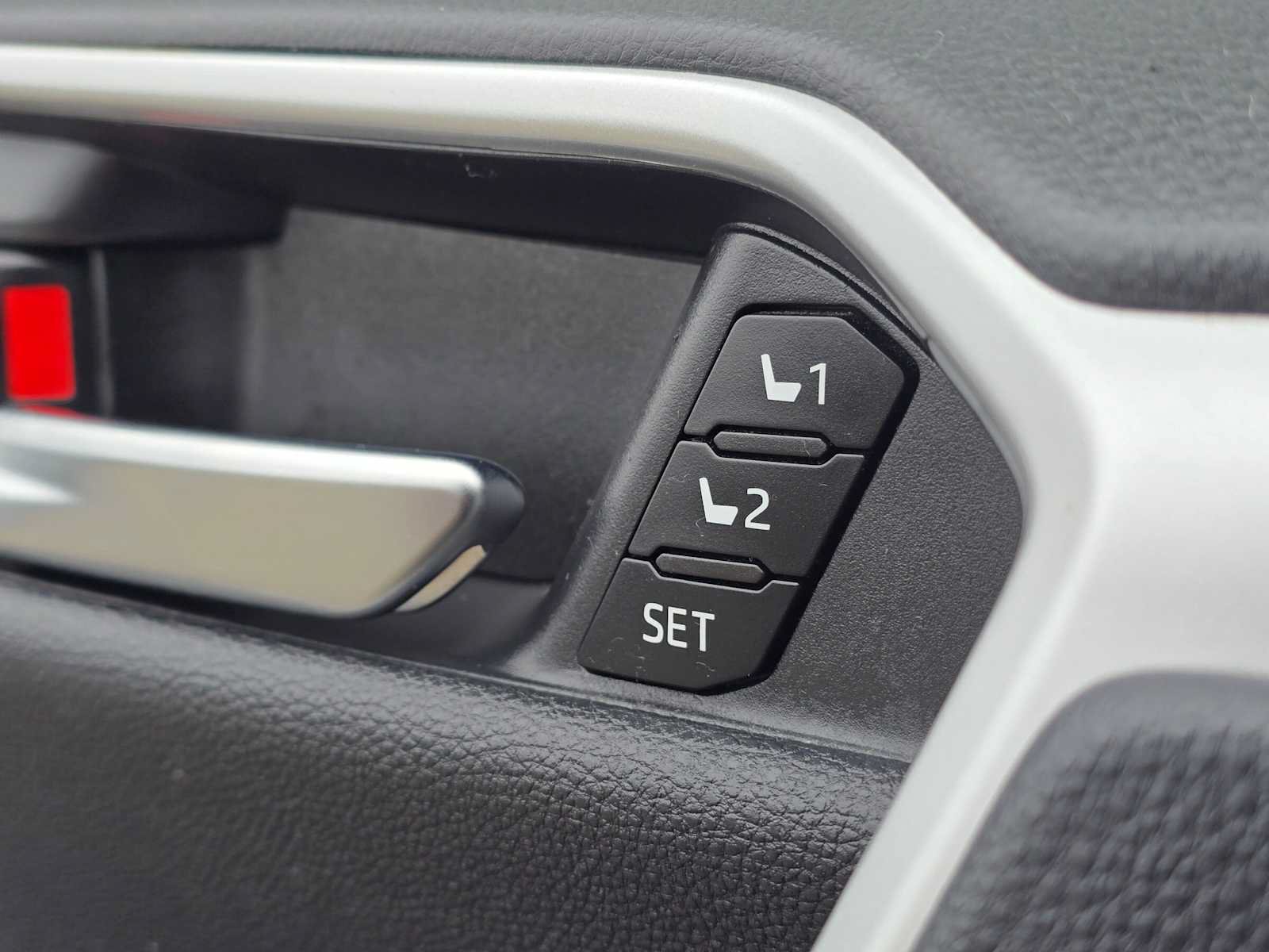 Certified 2023 Toyota RAV4 Limited AWD/4WD image 27