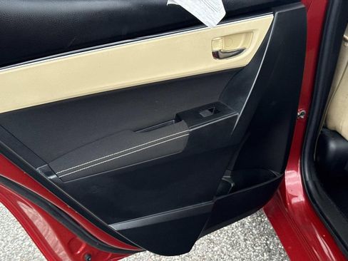 Used 2019 Toyota Corolla LE image 12