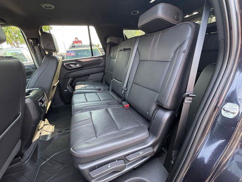 Used 2022 Chevrolet Tahoe RST w/ Luxury Package AWD/4WD image 11