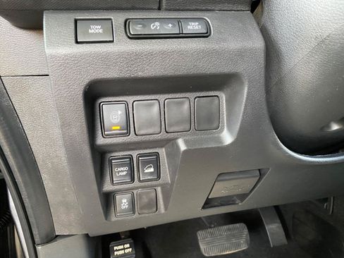 Used 2022 Nissan Frontier S w/ Technology Package AWD/4WD image 63