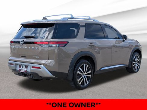 Certified 2024 Nissan Pathfinder Platinum w/ Cargo Package AWD/4WD image 7