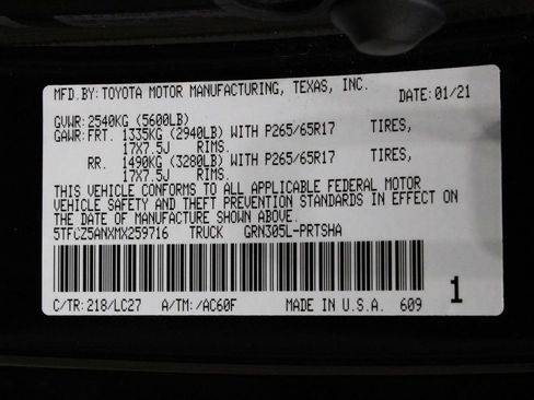 Used 2021 Toyota Tacoma TRD Sport w/ TRD Premium Sport Package AWD/4WD image 37