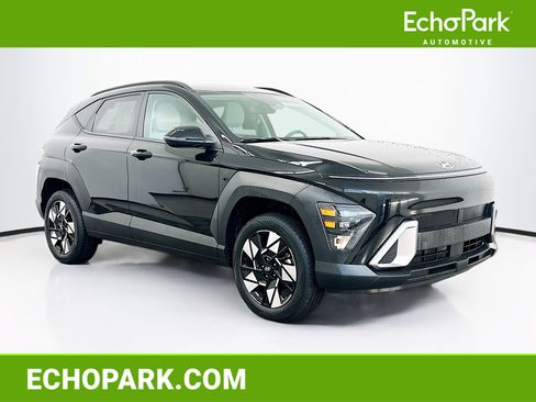 Used 2025 Hyundai Kona SEL image 1