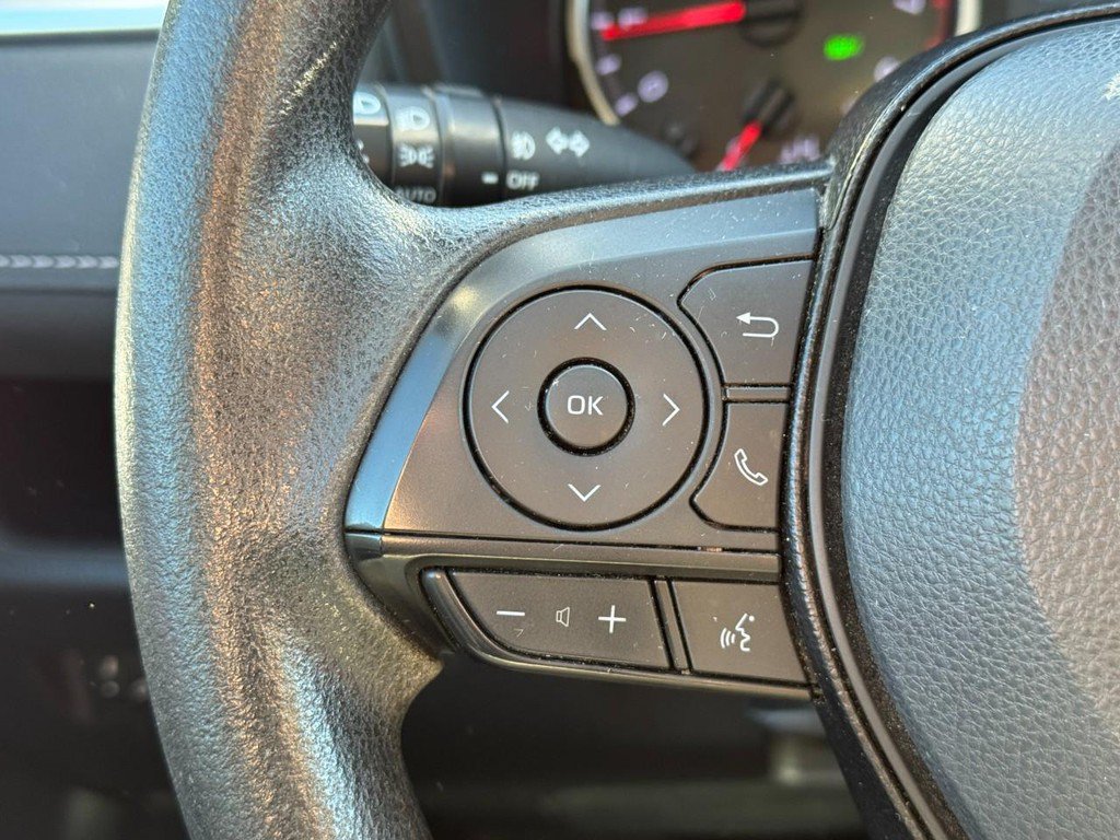 Used 2019 Toyota RAV4 XLE FWD image 26