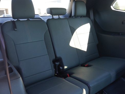 Used 2024 GMC Acadia AT4 w/ Luxury Package AWD/4WD image 13