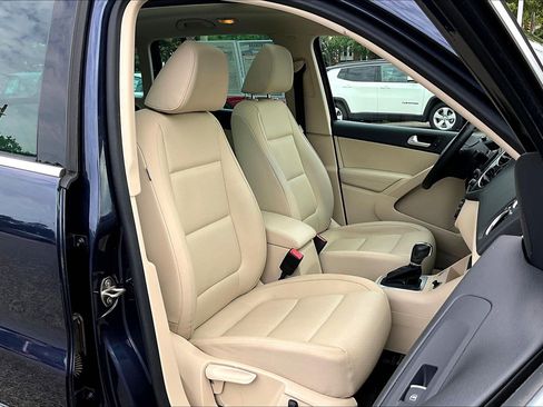 Used 2016 Volkswagen Tiguan SE FWD image 7